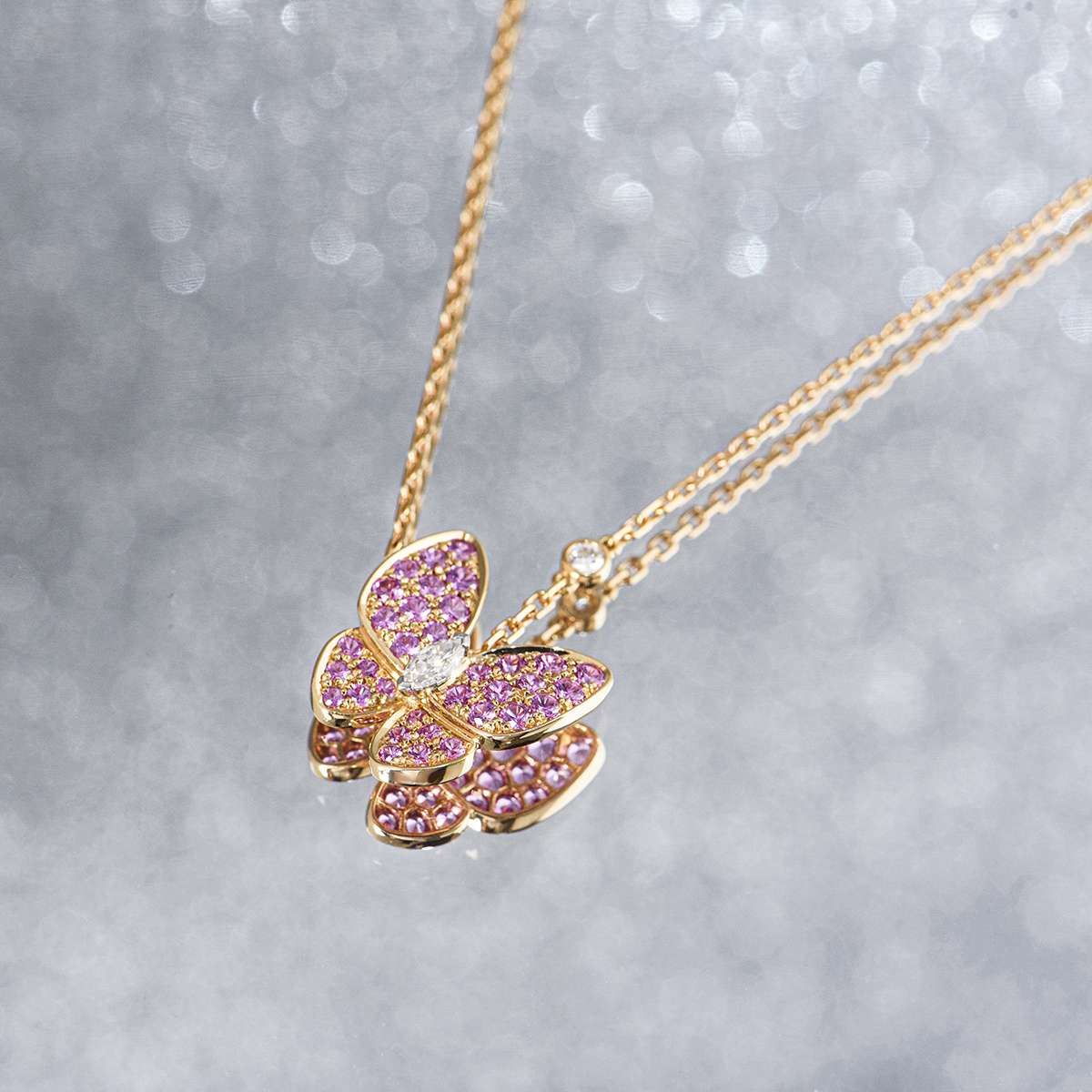 Celebrity Style Van Cleef & Arpels Two Butterfly MOP Pendant Female Rose  Gold Women Marquise Diamond